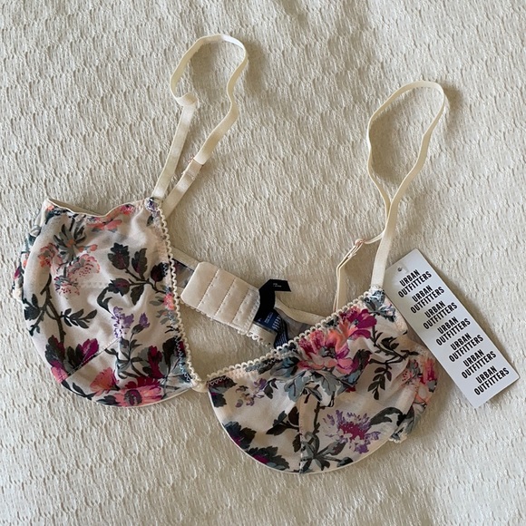 Urban Outfitters Other - NWT Floral Mesh Bra 🌸